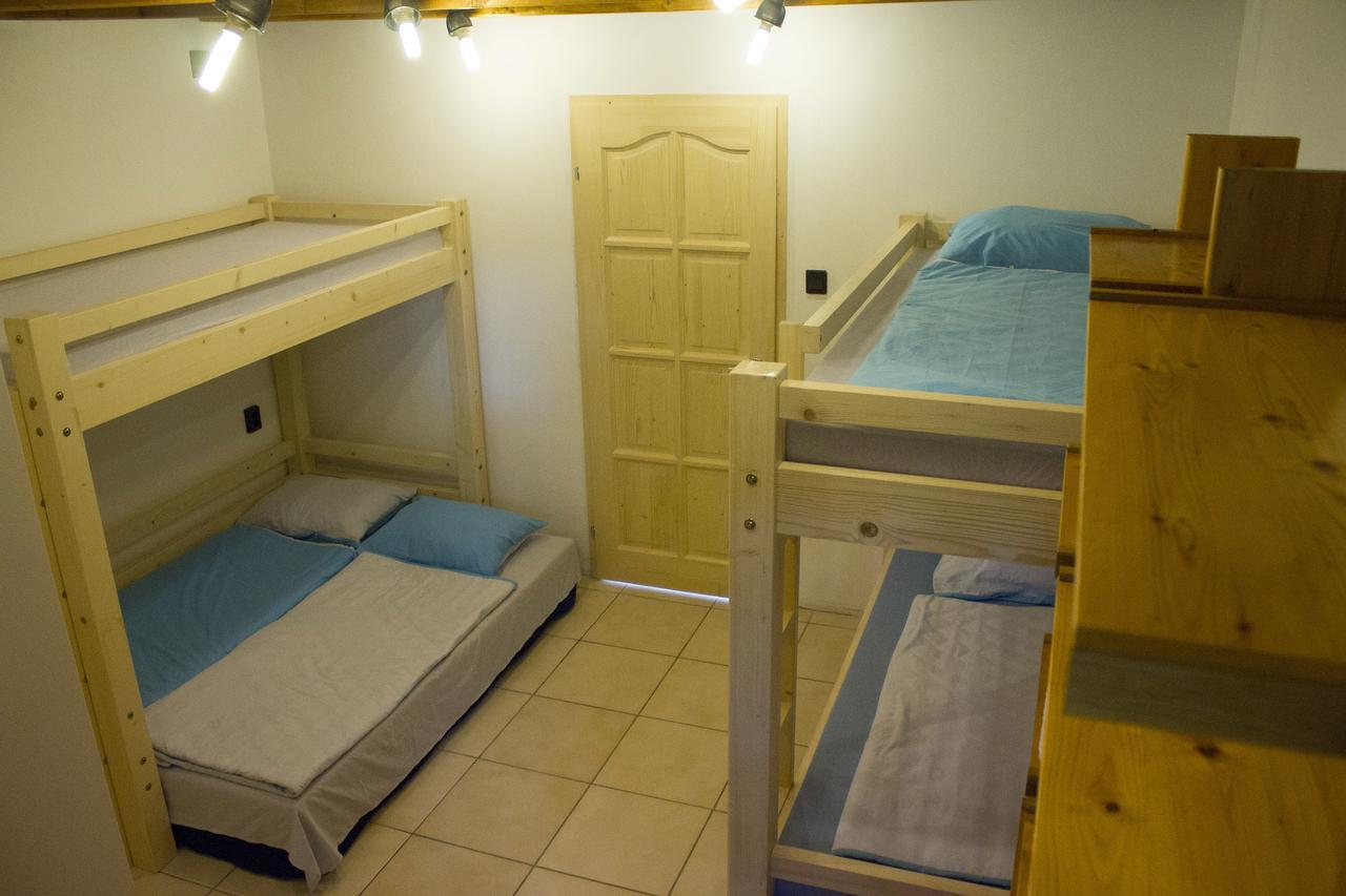 Blue Bike Hostel Balatonszárszó Buitenkant foto